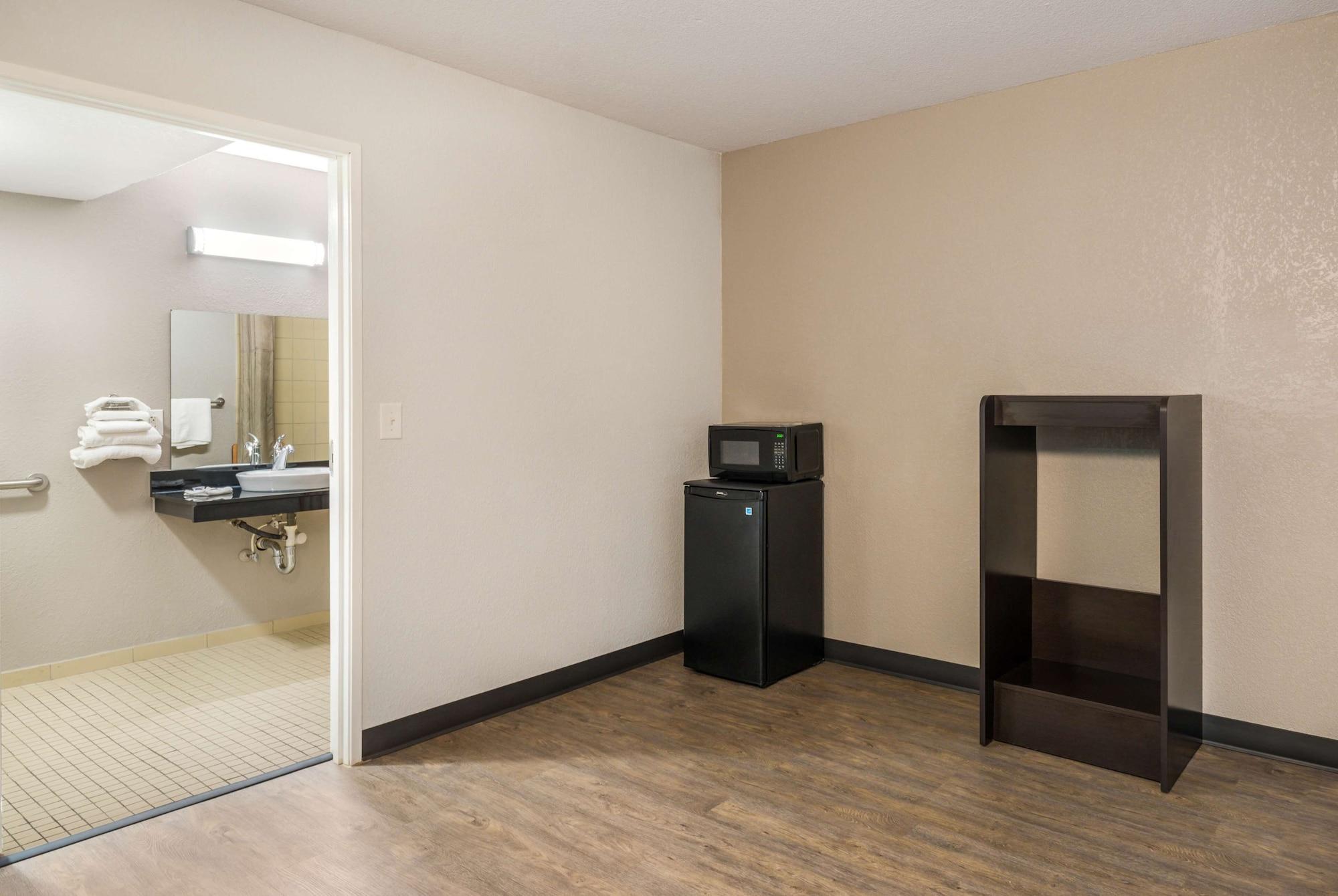Motel 6-Sandston, Va - Richmond, Va エクステリア 写真