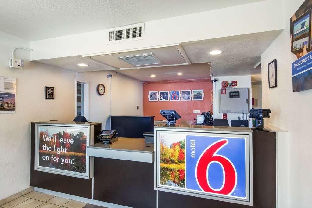 Motel 6-Sandston, Va - Richmond, Va インテリア 写真